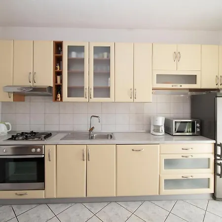16603b Apartament