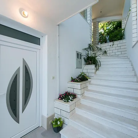 16603b Apartmán Brela